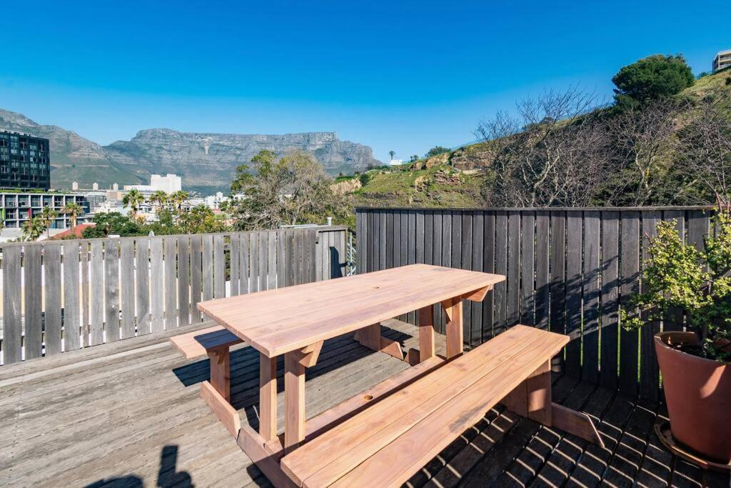 3 Bedroom House In De Waterkant Cape Town Exterior photo